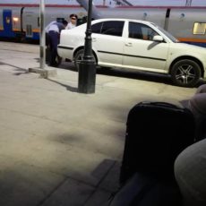 Известного адвоката возмутил беспредел на перроне Шымкента