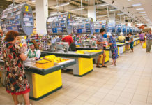 «Охота на чеки»: в Шымкенте обнаружен возможный вид мошенничества Кассы в супермаркете