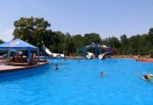 Аквапарк «Дельфин» приглашает весело провести последний месяц лета Аквапарк «Дельфин»