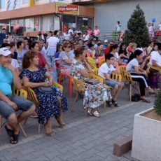 Торговая сеть «Изуми» одарила своих покупателей летними путевками Торговая сеть "Изуми" одарила своих покупателей летними путевками