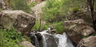 16 июня в ущелье Бургулюк погиб, сорвавшись со скалы, молодой мужчина