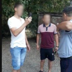 Полицейские задержали автовора на месте преступления в Шымкенте