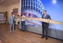 Копию карты Великого Шелкого пути XV века подарили акиму Туркестанской области