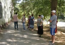 В Шымкенте модернизация дома по улице 1 Мая с треском провалилась, но обошлась в копеечку