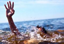 По всему Казахстану ведутся поиски утонувших людей человек тонет