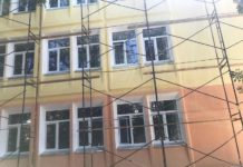 Ремонт школы в разгар учебного года затеяли в Сайрамском районе Учителей в Шымкенте заставили доделывать ремонт в школе