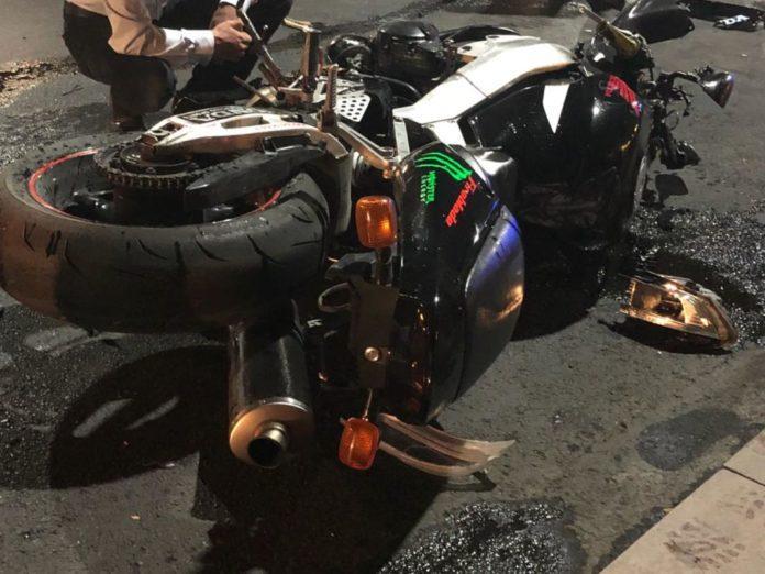 Серьезное ДТП с участием автомобиля и мотоцикла произошло в Шымкенте