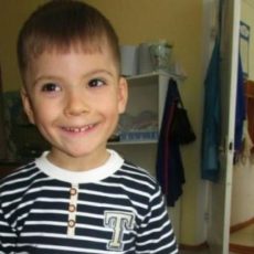Костанайцев просят сдать кровь 4-летнему мальчику с ожогами