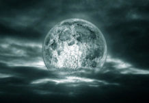 Почему нельзя очень долго смотреть на Луну? Луна