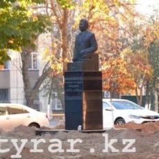 Как ожил сквер имени Асанбая Аскарова в Шымкенте Сквер