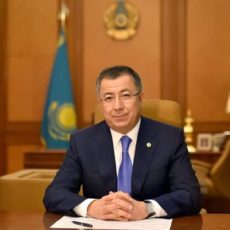 Аким Туркестанской области поздравил жителей региона с Курбан айтом