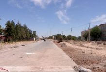 В Шымкенте жители улицы Сыпырган ата устали ждать, когда доделают дорогу