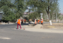 Дорога в индустриальную зону в Шымкенте преображается