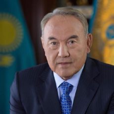 Нурсултан Назарбаев поздравил казахстанцев с 1 Мая