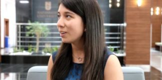 Казахстанские проводники вернули иностранке потерянное в поезде портмоне с деньгами Казахстанские проводники вернули иностранке потерянное в поезде портмоне с деньгами