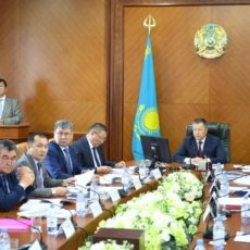 Главные темы дня в Туркестанской области — подготовка школ к учебному году и предстоящий отопительный сезон