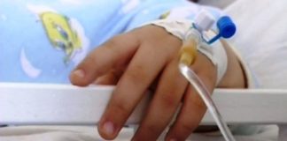 В Туркестанской области 3-летняя девочка умерла от отравления ядохимикатом капельница, ребенок