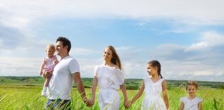 Социальные карты всех семей созданы в Казахстане семья