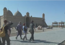 Студенты из Лондона прибыли изучать исторические объекты Южного Казахстана Студенты из Лондона прибыли изучать исторические объекты Южного Казахстана