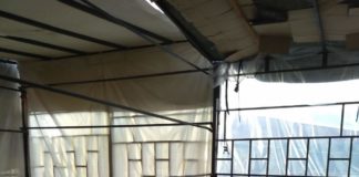 Вечерний базар: голые и смешные манекены