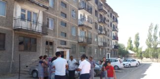 В Кентау снесут несколько аварийных домов, но жильцам эта идея не нравится