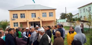 Жители Коксайека пришли в акимат с требованием возобновить подачу газа