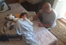 В Шымкенте семью «Хрустального мальчика» из Уральска оставили без денег хрустальный мальчик