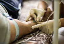 За прошедшие сутки в Шымкенте зарегистрирован 421 случай заражения КВИ капельница