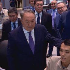 Президент Нурсултан Назарбаев прибыл в Шымкент и посетил НПЗ Нурсултан Назарбаев