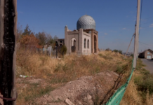 В Шымкенте погосты вплотную приближаются к жилым массивам