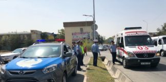 В Шымкенте водитель грузовой ГАЗели сбил студентку и скрылся В Шымкенте водитель грузовой ГАЗели сбил студентку и скрылся