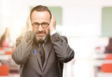 Почему шумит в ушах. Как избавиться от неприятных ощущений