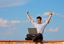 Фрилансеров в Казахстане освободили от уплаты пенсионных Фрилансер