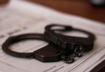 В Шымкенте 138 осужденным наказания заменены на лишения свободы наручники