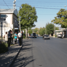 В Шымкенте жители улицы Мадели кожа выступают за безопасный перекресток