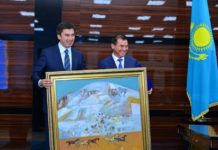 Депутаты Шымкента поздравили Нурлана Бекназарова с победой на выборах в Сенат