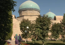 Делегация из Туркестанской области побывала на 355-летии Толе би в Ташкенте