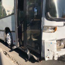 ДТП с участием автобуса произошло в Шымкенте авария