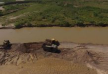 Незаконная добыча песка и гравия может привести к катастрофе в Туркестанской области карьер