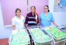 В Туркестанской области 32-летняя женщина в один день стала матерью восьмерых детей