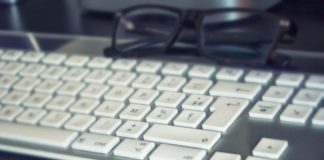 Электронный дневник Kundelik могут запретить в регионах Казахстана