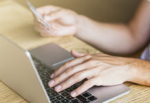 Сотни сайтов-подделок выявили в преддверии «черной пятницы» компьютер