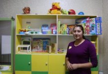 Молодой дефектолог из Шымкента учит говорить детей Молодой дефектолог из Шымкента бесплатно учит говорить детей