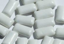 WhatsApp-рассылка об опасной жвачке в школах распространяется в Казахстане жвачки