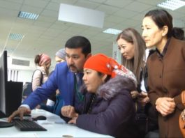 Казахстанские звезды пошли в народ
