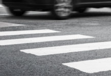 В Туркестане автомобиль на полном ходу сбил троих человек на «зебре» ДТП на зебре