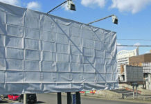 Прокуратура выявила нарушения при начислении платежей за наружную рекламу