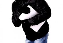 В Тюлькубасе обокрали компьютерный клуб