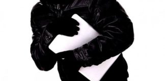 В Тюлькубасе обокрали компьютерный клуб