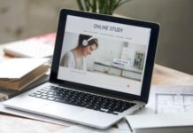 В Казахстане откроют онлайн-университеты компьютер